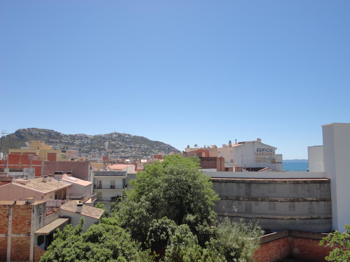Ferienwohnung Rnet - Lluis Companys Roses Exterior foto